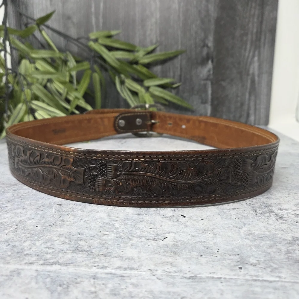 Vintage Textan Tooled Genuine Cowhide Leather Dark Brown Belt